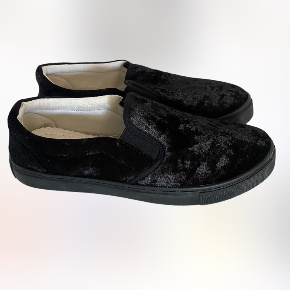 CHARLES ALBERT woman’s black slip on faux suede sneakers size- various